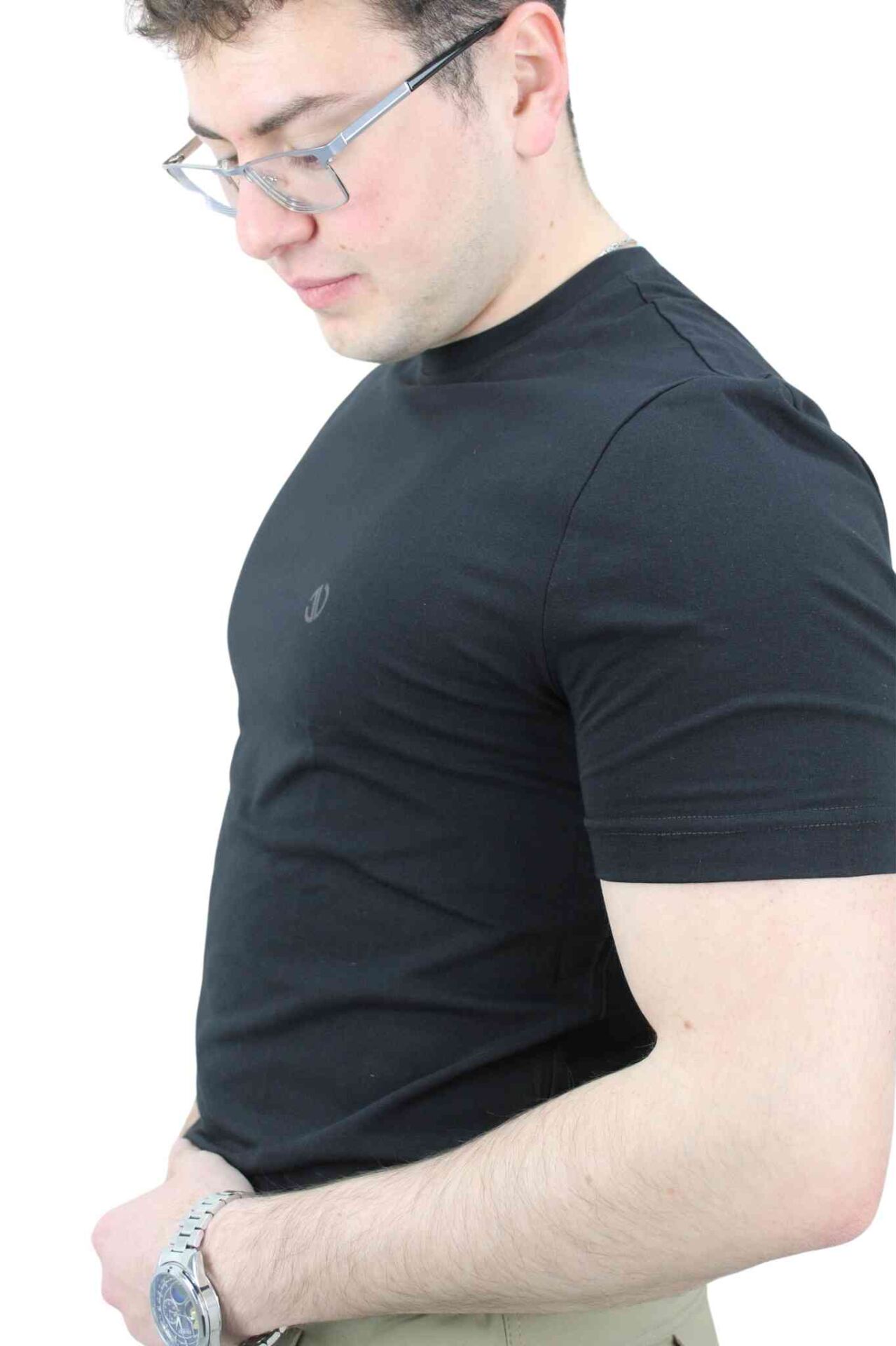 SIFIR YAKA SİYAH T-SHİRT
